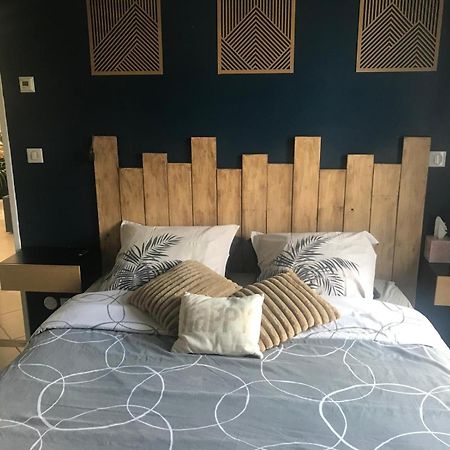 Chambre A 11 Minutes Du Parc Asterix Plailly Extérieur photo